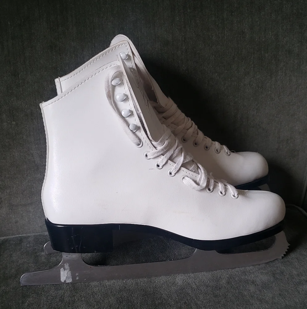 LANGE Libra Figure Skates size 9_9